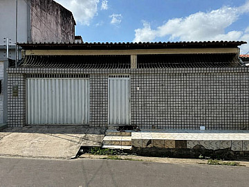 Casa � Venda