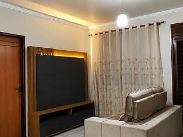 CASA � VENDA EM CONDOM�NIO FECHADO ? HOLANDESES
