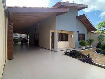 Vendo linda casa na Cohama com 03 qtos (s/ 2 stes).