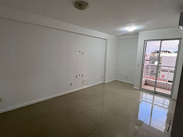APARTAMENTO PARA VENDA OU LOCA��O � NA PEN�NSULA