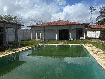 Casa de Alto Padr�o � Venda no Ara�agy